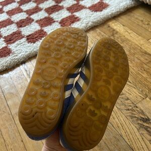 Adidas women’s gazelle indoor ‘blue fusion gum’ size 7.5